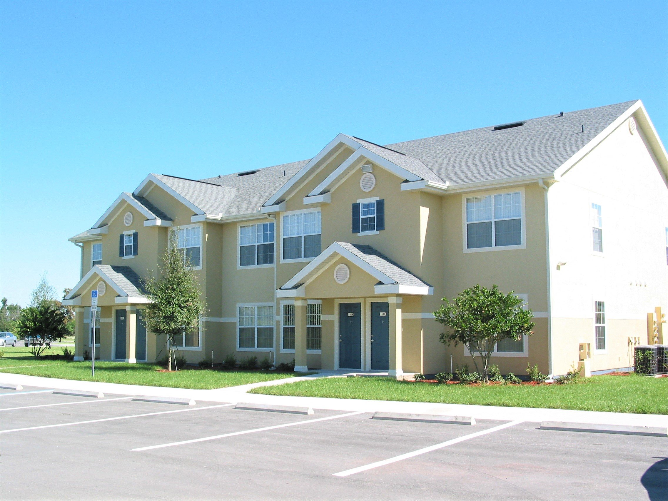 Photos and Video of Irongate Apartments in Ruskin, FL